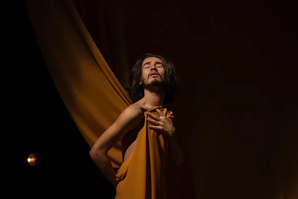 Le Lys et Jasmin, mise en scène de Maera Chouaki, Maison du Théâtre et de la Danse, Epinay-sur-Seine, 2022, crédit L.A. Dubos
