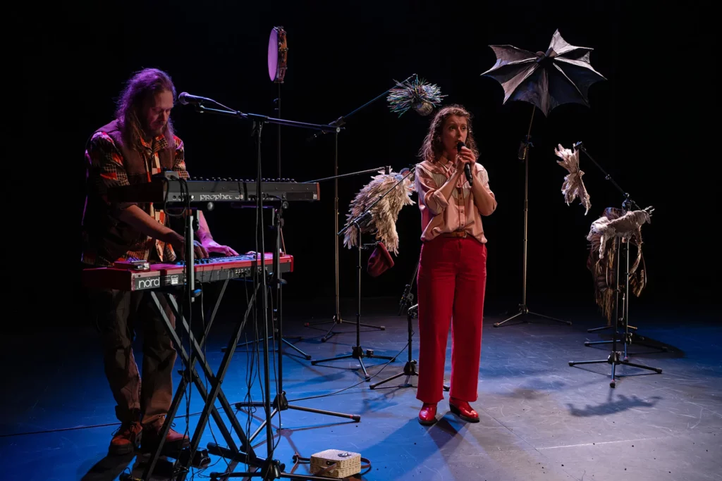 Feu les animaux. Écriture, Cie Rien de Spécial, mise en scène et jeu Marie Lecomte, 2024, Théâtre & Studio Varia. Crédit Olivier Donnet
